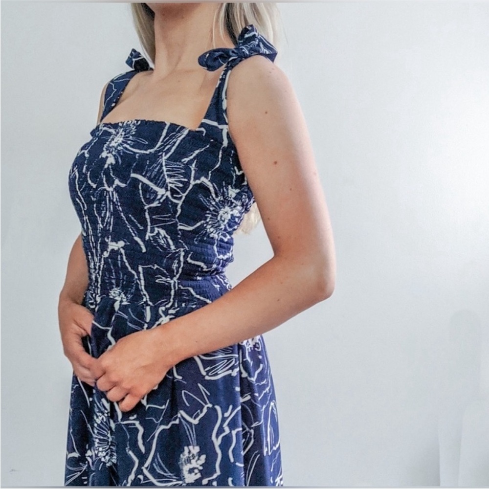 Roz & Ali Navy and White Floral Smocked Midi Dress